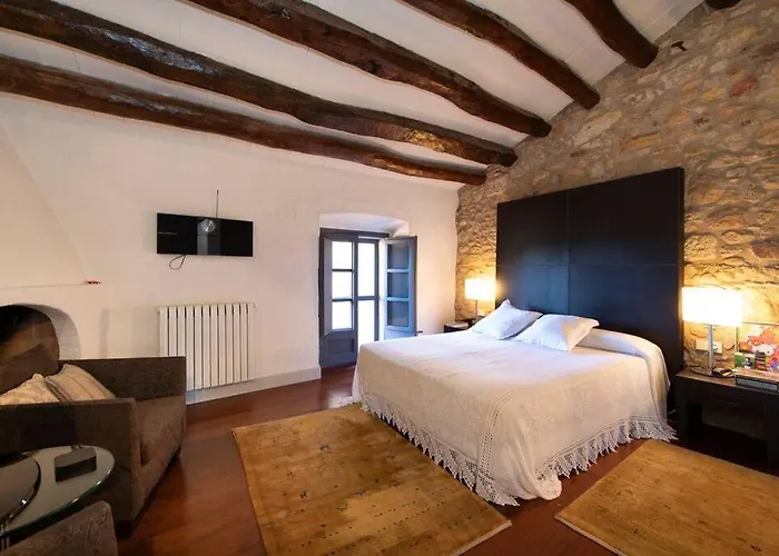 Casa Rufina, Exclusive & Charming Stone House In Costa Brava Pals