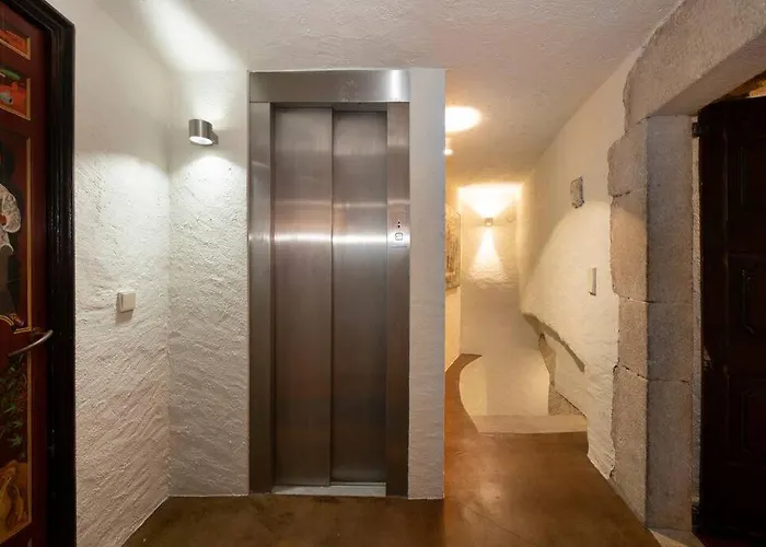 Casa Rufina, Exclusive & Charming Stone House In Costa Brava Villa *