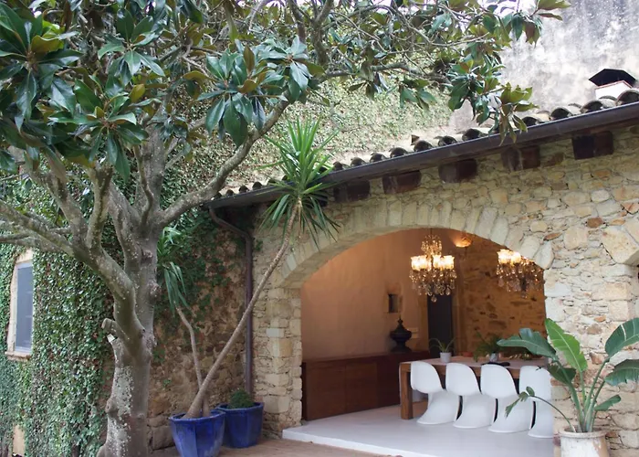 Casa Rufina, Exclusive & Charming Stone House In Costa Brava Pals