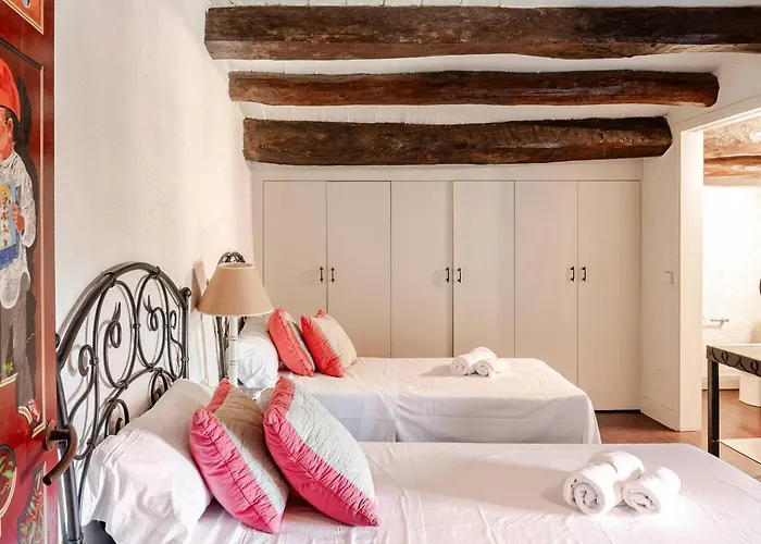 Casa Rufina, Exclusive & Charming Stone House In Costa Brava Pals